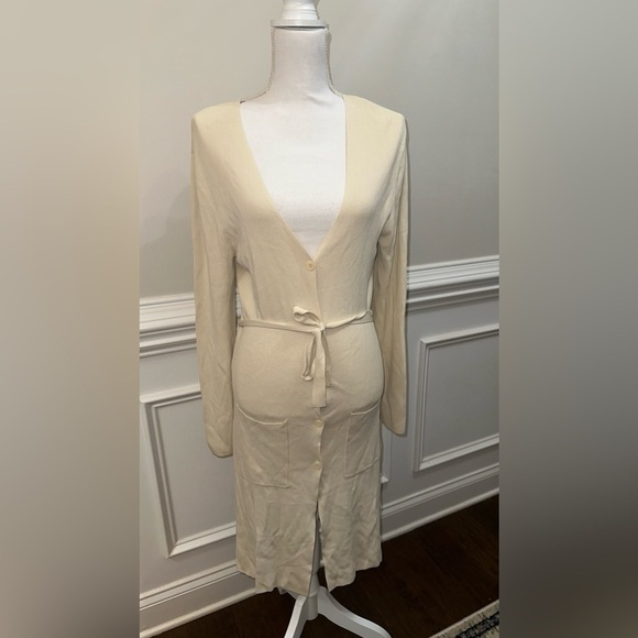 Max Studio Button Down Stretchy Ivory Long Cardigan sz L - Picture 1 of 8